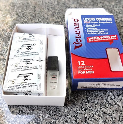 Bao Cao Su Volcano 7in1 + Chai Xịt Cao Cấp Volcano 5ml 2 Bao Cao Su Volcano 7in1 + Chai Xịt Cao Cấp Volcano 5ml