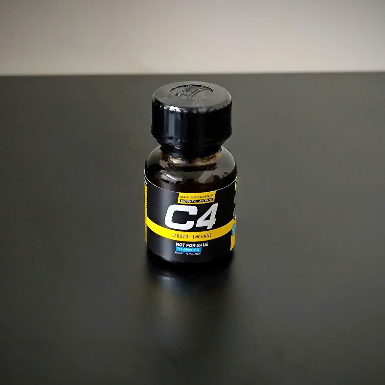 Mua popper ở đâu chất lượng? Hướng dẫn sử dụng popper đúng cách 8 popper c4 tai can tho