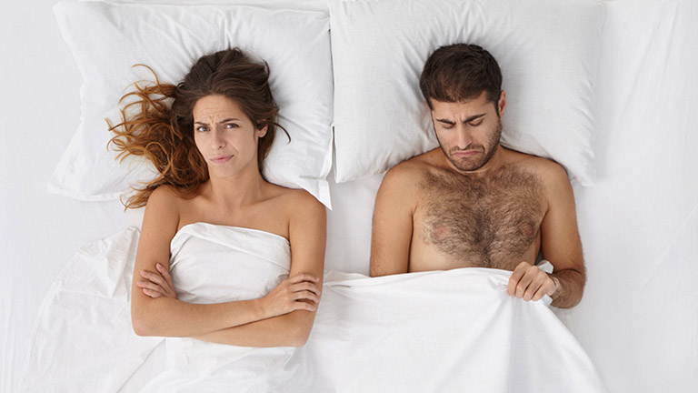 Xuất tinh sớm có nguy hiểm không? Có ảnh hưởng gì không? 8 nam gioi bi xuat tinh som lan dau quan he 1