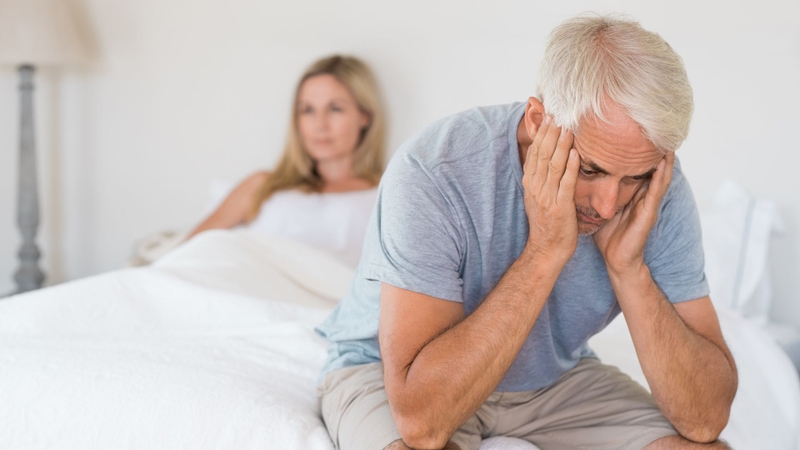 Sức khỏe tình dục đàn ông tuổi 60 - Nhu cầu như nào? 7 dan ong 50 tuoi quan he may lan 1 tuan la hop ly 2 b22491c905