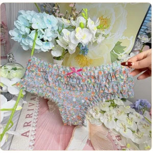 Quần Lót Lưng Thun Nhún Bèo Cạp Cao Đáng Yêu Xinh Xắn Quần Chip Nữ Ren Mềm Mại Phối Hoa Nơ Sexy – T303 Xám Xanh Hoa